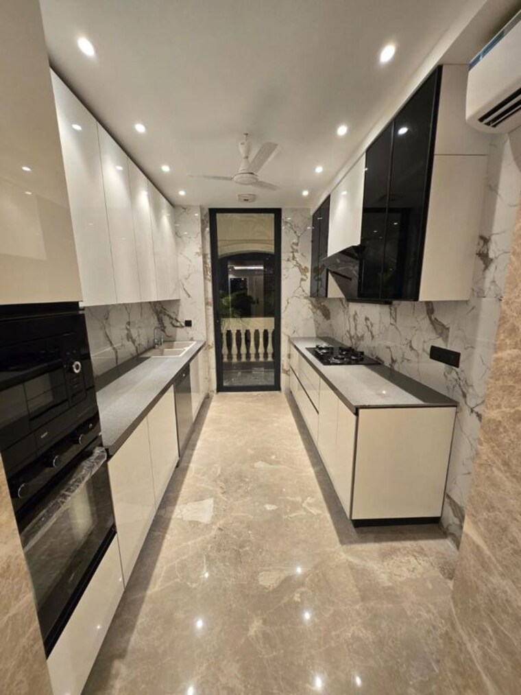 Kitchen, bptp-green-oaks 3 Bedroom 1650 Sq.Ft. Builder Floor In Sector 70a Gurgaon 9924457