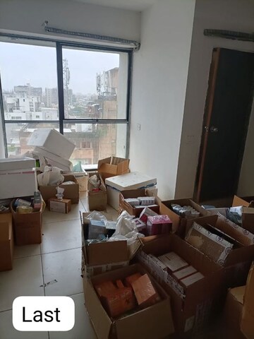  Office Space For Rent in Paldi