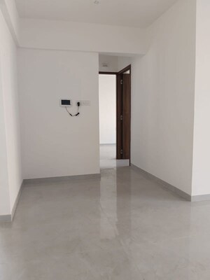 Room in 2 BHK Apartment at Majestique 38 Park Majestique, Undri – for Rent