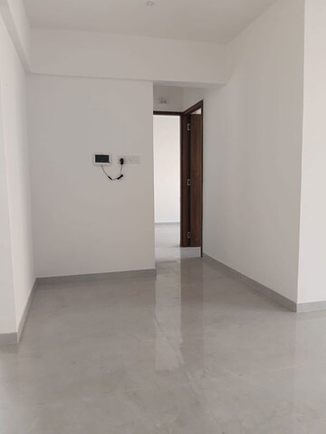 Room in 2 BHK Apartment at Majestique 38 Park Majestique, Undri – for Rent