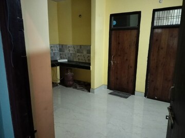 Room in 1.5 BHK Builder Floor at Malhour – for Rent