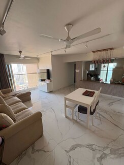 2 BHK Apartment For Sale in RNA NG Eclat