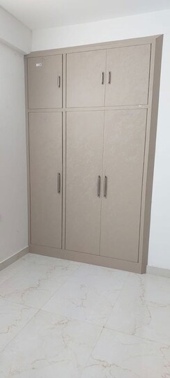3 BHK + Pooja Room Apartment For Sale in Microtek Greenburg