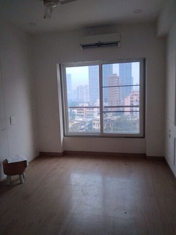 Living Room in 2 BHK Apartment at Matunga West – for Rent