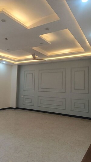 Furnished Amenities in 4 BHK Builder Floor at Parklands, Sector 85 – for Rent