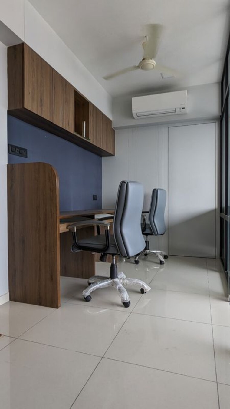 Living Room, science city Commercial Office Space 638 Sq.Ft. In Science City Ahmedabad 9924543