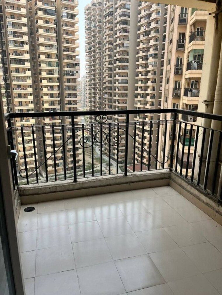 Balcony, gaur-city-2-14th-avenue 1 Bedroom 550 Sq.Ft. Apartment In Sector 16c Greater Noida Greater Noida 9924574