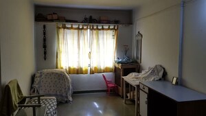 Room in 3 BHK Apartment at Kothrud – for Rent