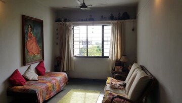 Living Room in 3 BHK Apartment at Kothrud – for Rent