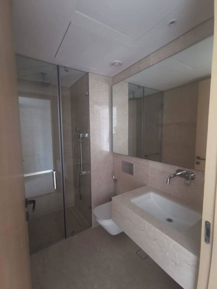 Bathroom, lodha-world-view 3 Bedroom 1710 Sq.Ft. Apartment In Worli Mumbai 9924568
