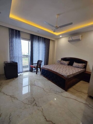 Bedroom in 2 BHK Apartment at Neb Sarai – for Rent