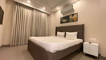 Bedroom in 1 BHK Apartment at DLF Atria, Dlf Phase ii – for Rent