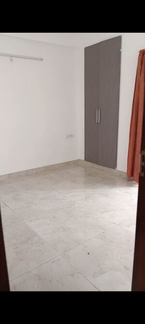 Room in 3 BHK Apartment at Uninav Bliss, Raj Nagar Extension – for Rent