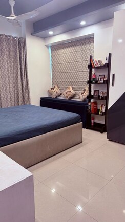 4 BHK + Servant Room,Extra Room Apartment For Rent in Ambience Tivertone