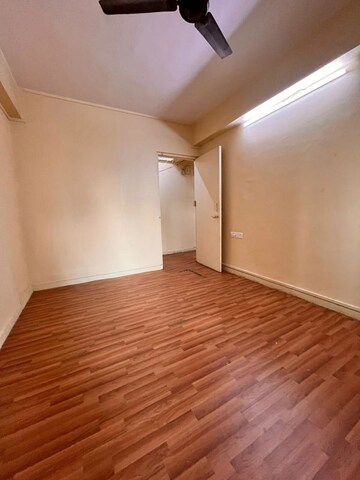 Bedroom in 2 BHK Apartment at Hiranandani Gardens Kingston, Powai – for Rent