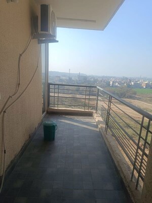 2 BHK Apartment For Rent in The Address Mullanpur, North Mullanpur