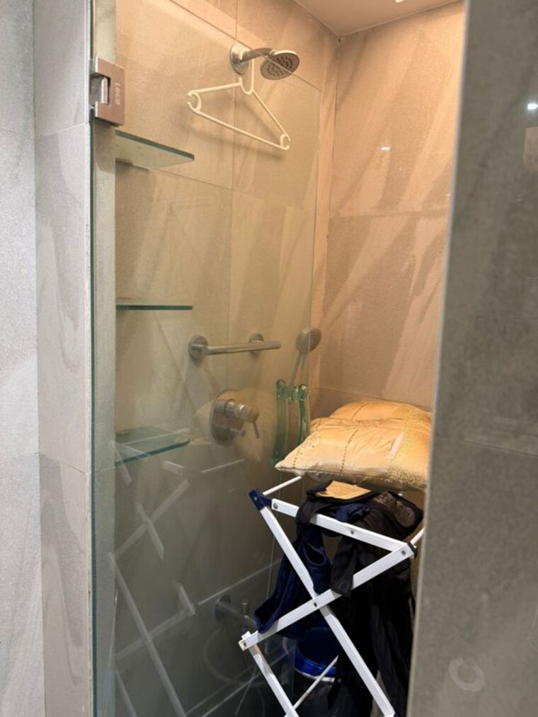 Bathroom, prabhadevi 2 Bedroom 800 Sq.Ft. Apartment In Prabhadevi Mumbai 9924623