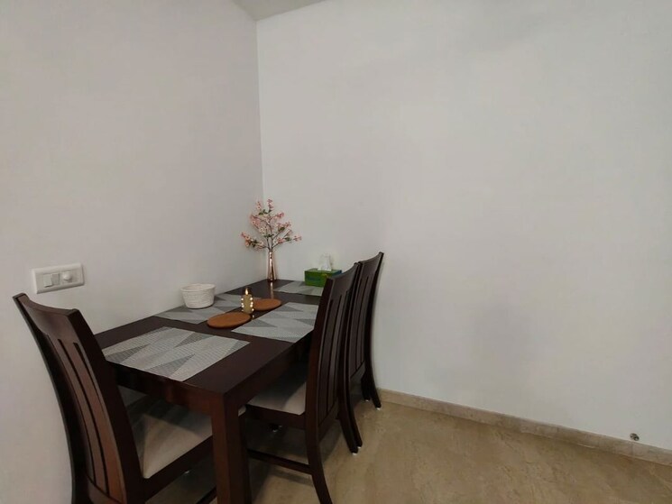 Dining area, hiranandani-regent-hill 1 Bedroom 550 Sq.Ft. Apartment In Powai Mumbai 9924634