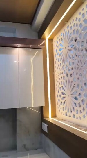 Furnished Amenities in 2 BHK Builder Floor at Shalimar Garden Extension ii – for Sale