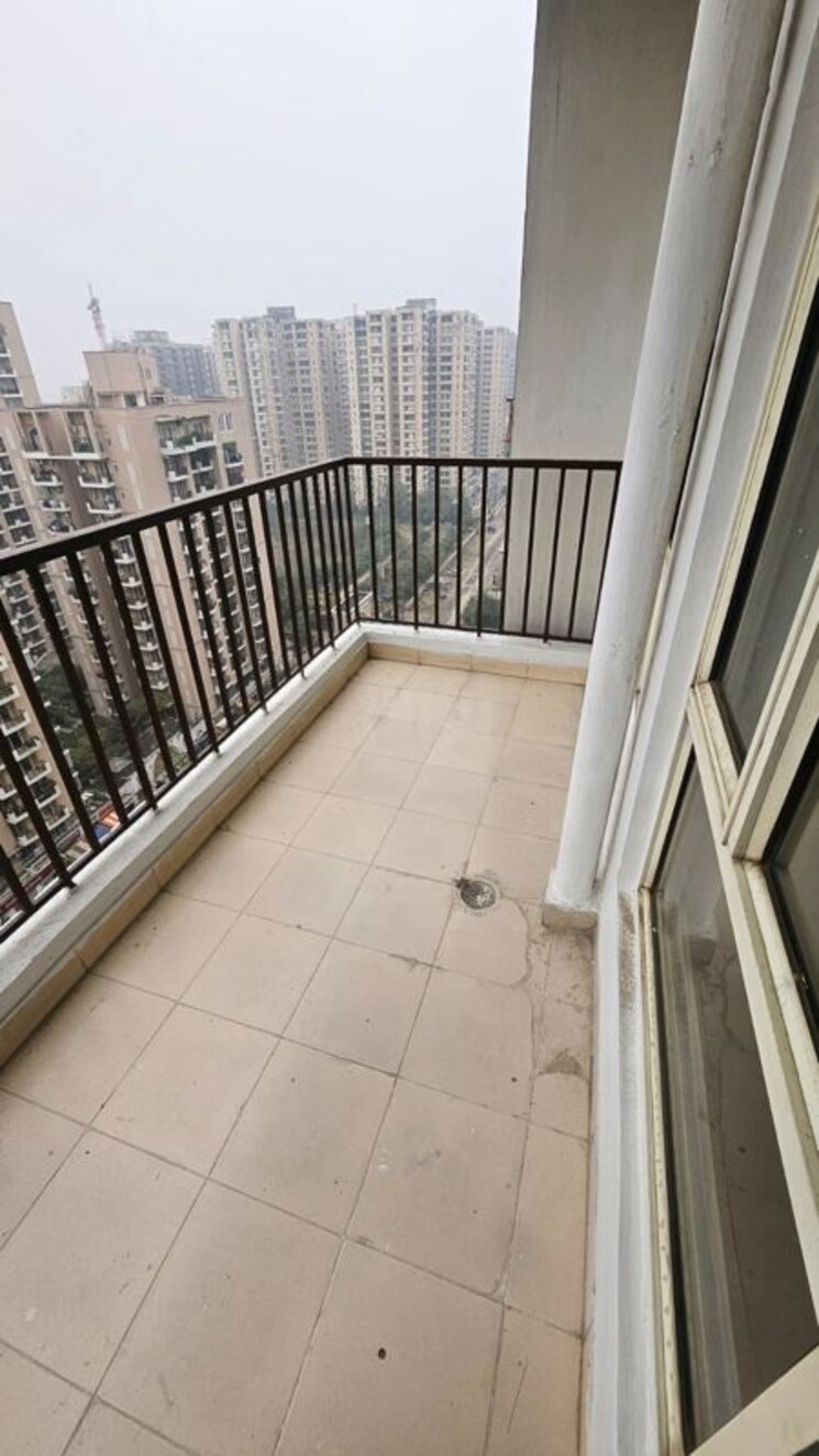 Balcony, sector 63a 2 Bedroom 1200 Sq.Ft. Apartment In Sector 63a Noida 9924647