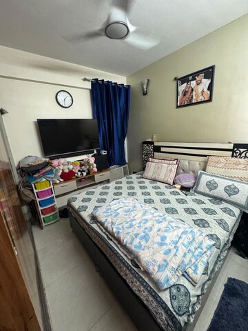 Bedroom in 2 BHK Apartment at Signature Global Andour Height, Sector 71 – for Sale