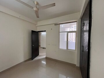 2 BHK Apartment For Rent in Galaxy North Avenue ll, Gaur City 2