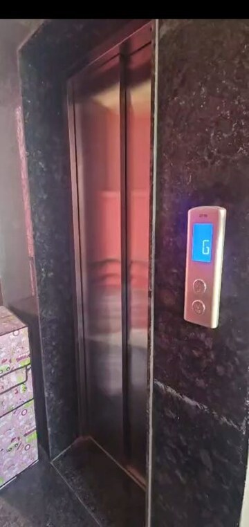 Lift in 1 BHK Apartment at Hbr Layout – for Rent