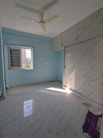 Parking in 1 BHK Apartment at Kondapur – for Rent