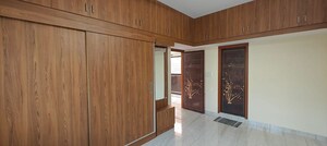 Room in 2 BHK Independent House at Thanisandra – for Rent