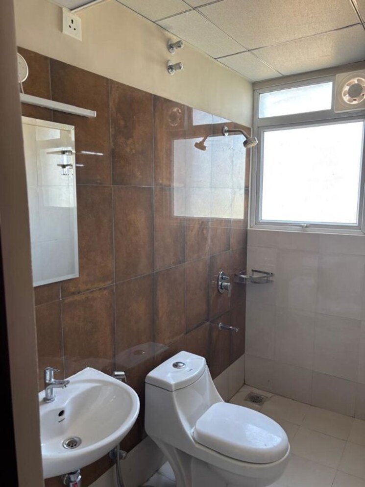 Bathroom, ukn-the-belvedere 3 Bedroom 1535 Sq.Ft. Apartment In Devanahalli Bangalore 9924722