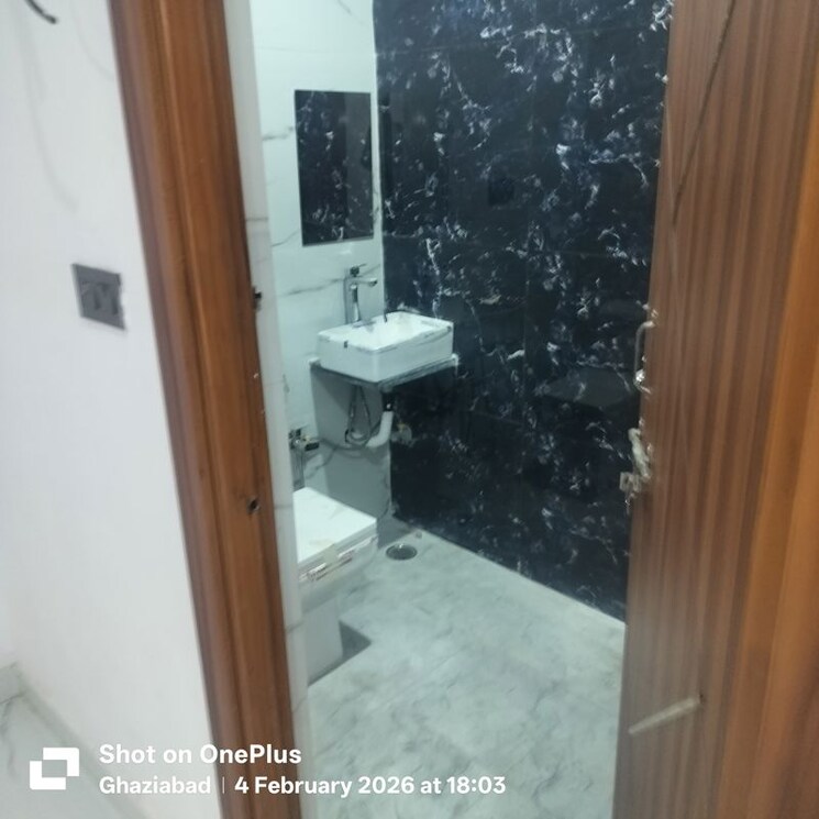 Bathroom, au-arihant-enclave 2 Bedroom 150 Sq.Yd. Independent House In Shahpur Bamheta Ghaziabad 9924736