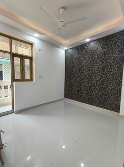3 BHK + Extra Room Builder Floor For Sale in Govindpuri