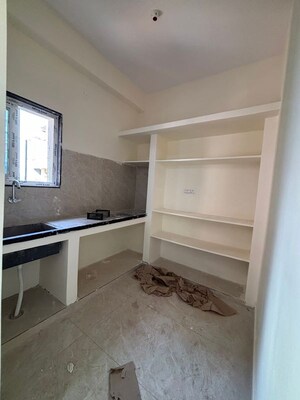 Room in 1 BHK Apartment at Kondapur – for Rent