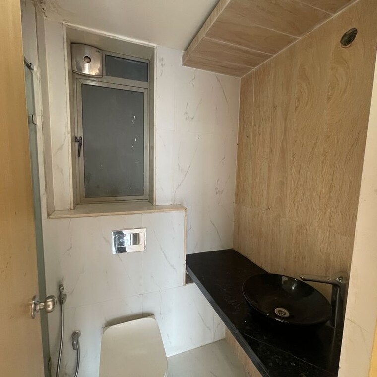 Bathroom, lodha-bel-air 2.5 Bedroom 900 Sq.Ft. Apartment In Br Nagar Mumbai 9924767