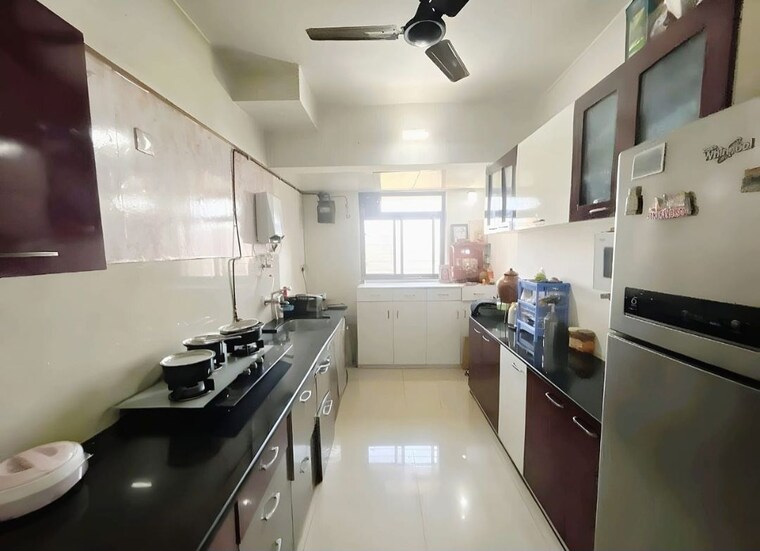 Kitchen, puranik-city 2.5 Bedroom 750 Sq.Ft. Apartment In Kasarvadavali Thane 9924790