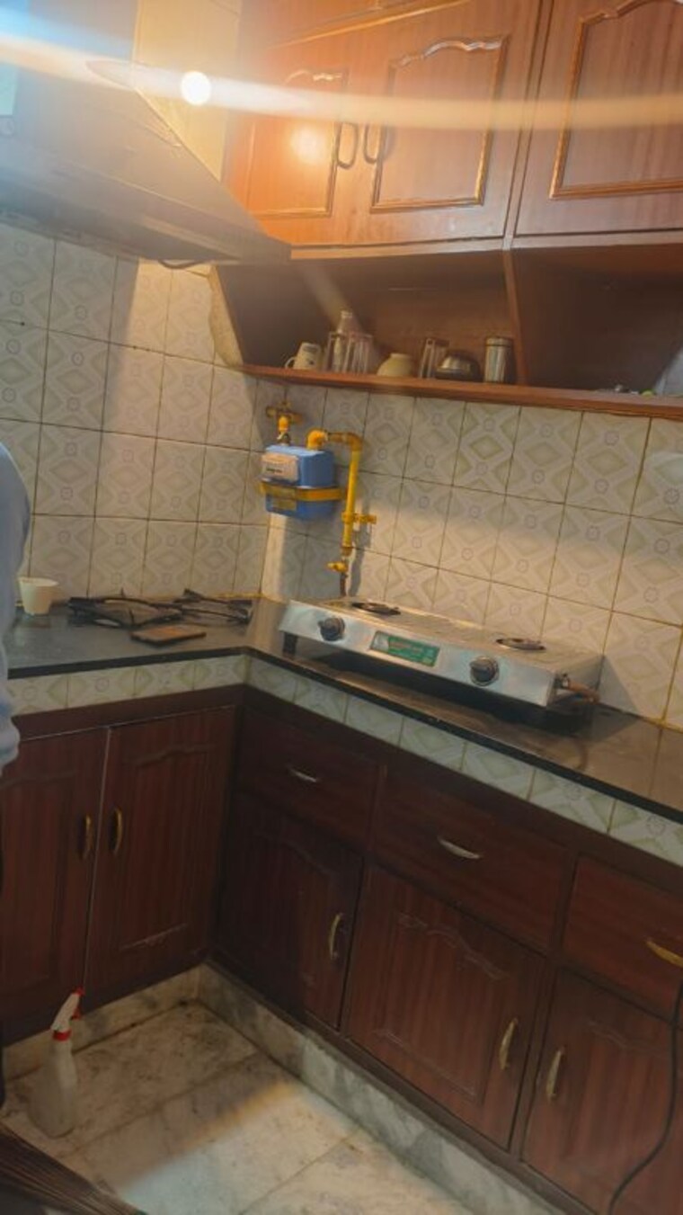 Kitchen, chittaranjan park 2 Bedroom 125 Sq.Yd. Builder Floor In Chittaranjan Park Delhi 9924794