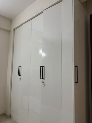 Building Lobby in 2.5 BHK Builder Floor at M3M Soulitude, Sector 89 – for Sale