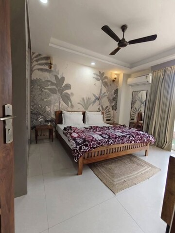 Bedroom in 3 BHK Builder Floor at Saket – for Rent