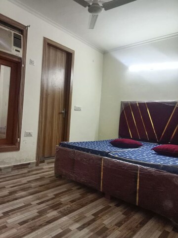 Bedroom in 1 BHK Builder Floor at Neb Sarai – for Rent