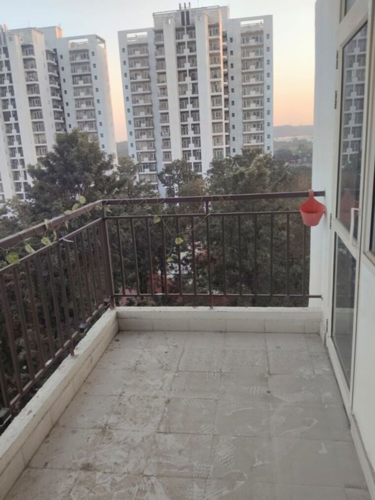 Balcony, suncity-avenue-76 2 Bedroom 635 Sq.Ft. Apartment In Sector 76 Gurgaon 9924813