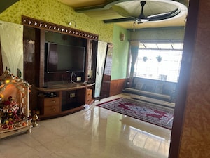 Living Room in 3 BHK Apartment at Andheri East – for Rent