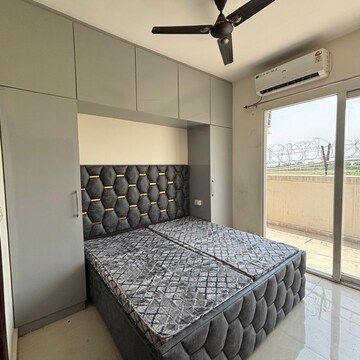Bedroom in 2 BHK Apartment at Sector 35 – for Rent