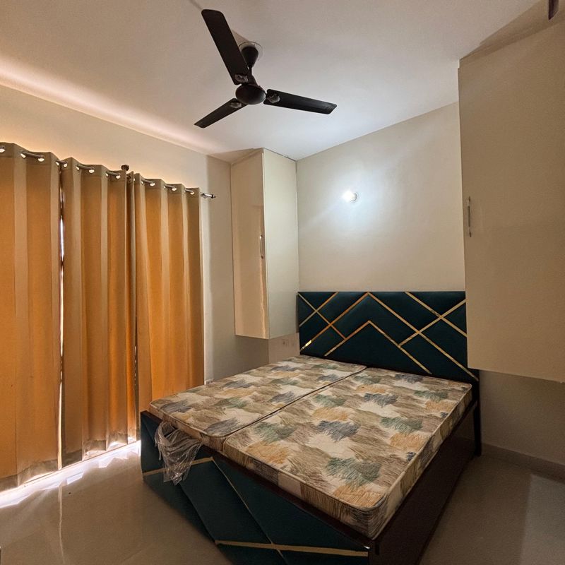 2 BHK + Pooja Room Apartment For Rent in Sector 35