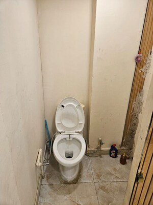 Bathroom in 4 BHK Apartment at Pioneer Park Presidia, Sector 62 – for Sale