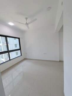 2 BHK Apartment For Sale in Kalpataru Immensa