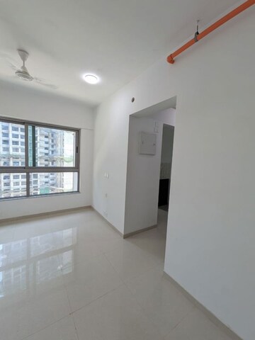 Room in 2 BHK Apartment at Kalpataru Immensa, Kolshet Road – for Sale