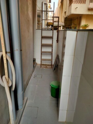  1 BHK Villa at Jivraj Park – for Rent