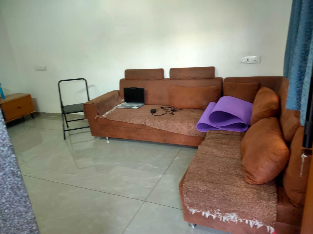 1 BHK + Store Room Villa For Rent in Jivraj Park