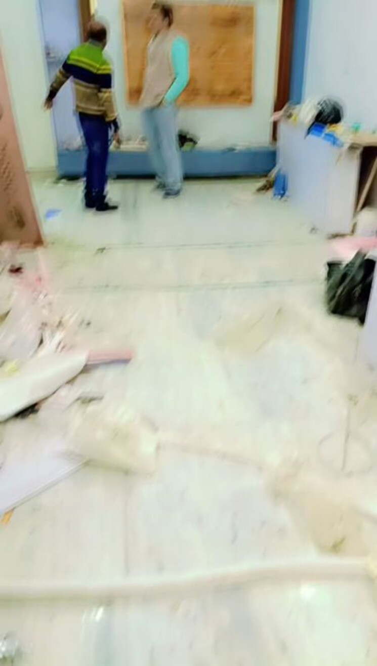 Bathroom, shalimar garden extension i 3 Bedroom 1500 Sq.Ft. Builder Floor In Shalimar Garden Extension I Ghaziabad 9924848