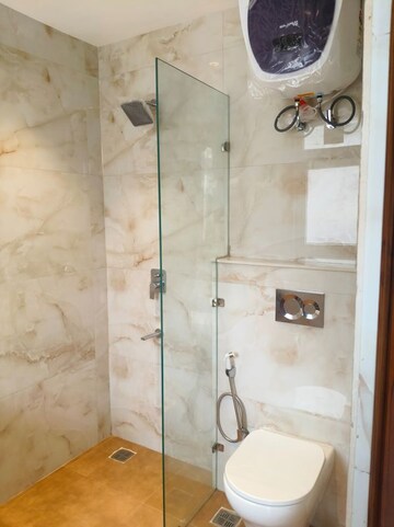 Bathroom in 3.5 BHK Builder Floor at Raj One Good Earth, Sector 71 – for Sale